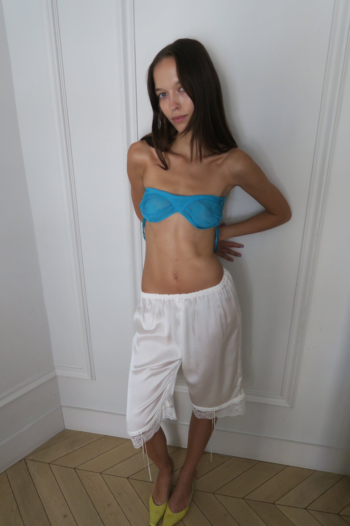 verona silk capris - white