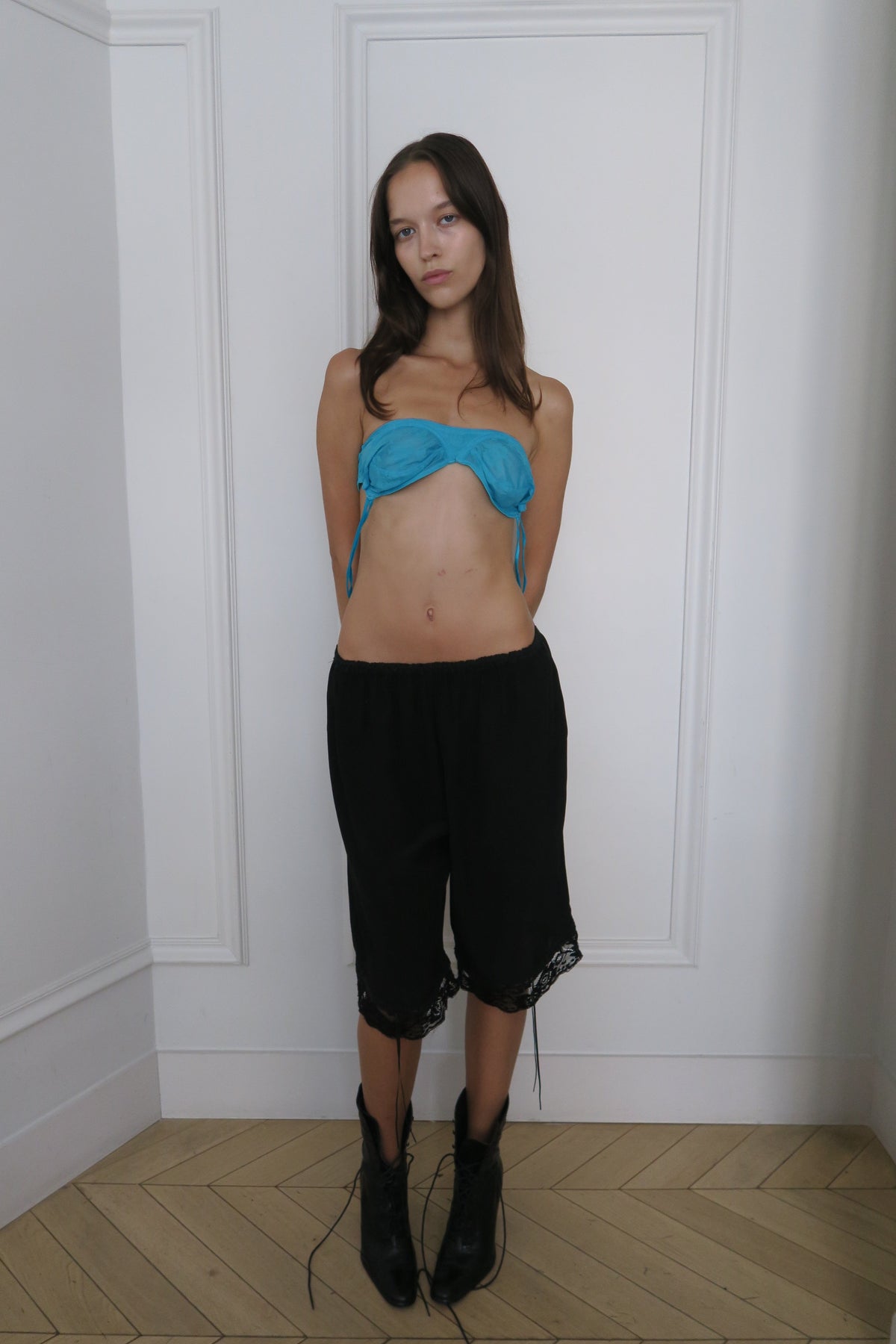 verona silk capris - black